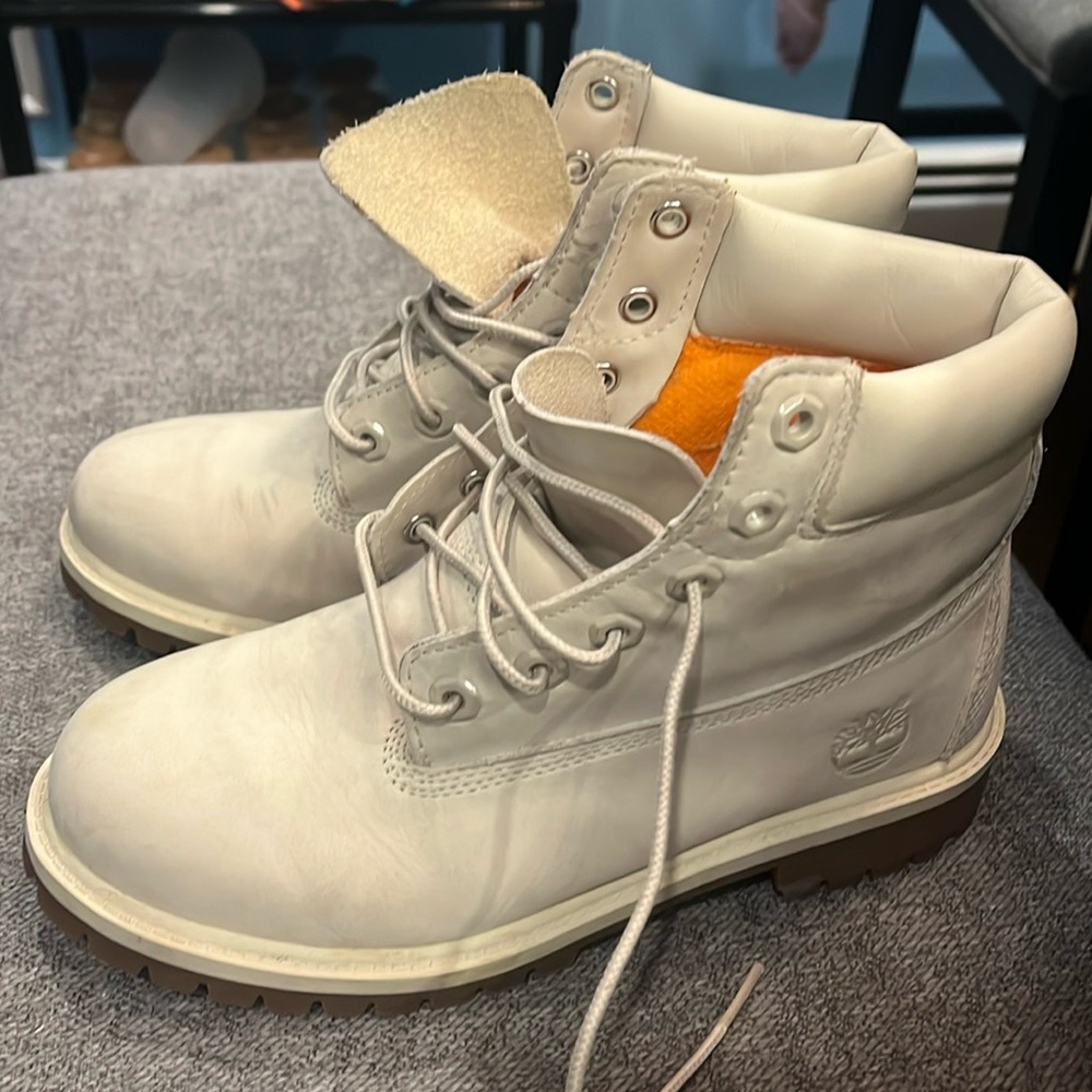 Women's Linden Woods 6-Inch Waterproof Timberland Boots - Light Taupe Nubuck